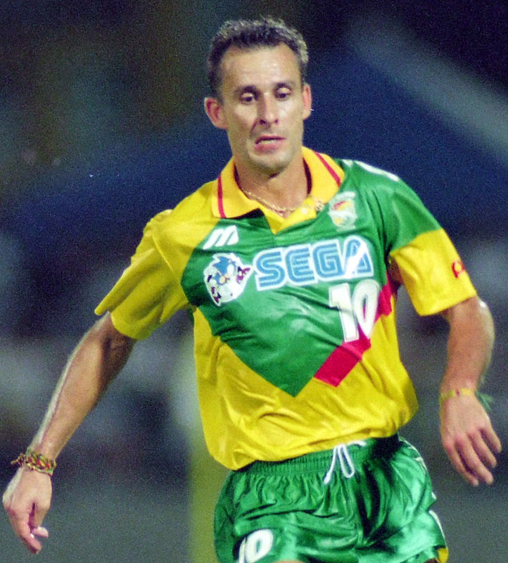 全部ミズノ製！1993年、Jリーグ「オリジナル10」ユニフォーム10選｜写真6