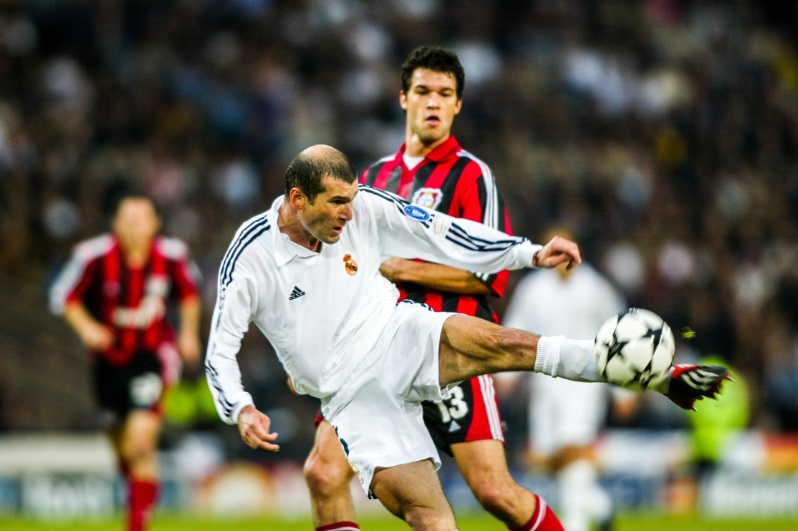 もう20年前！「2002年の最強ベストイレブン」はこうだった｜写真8