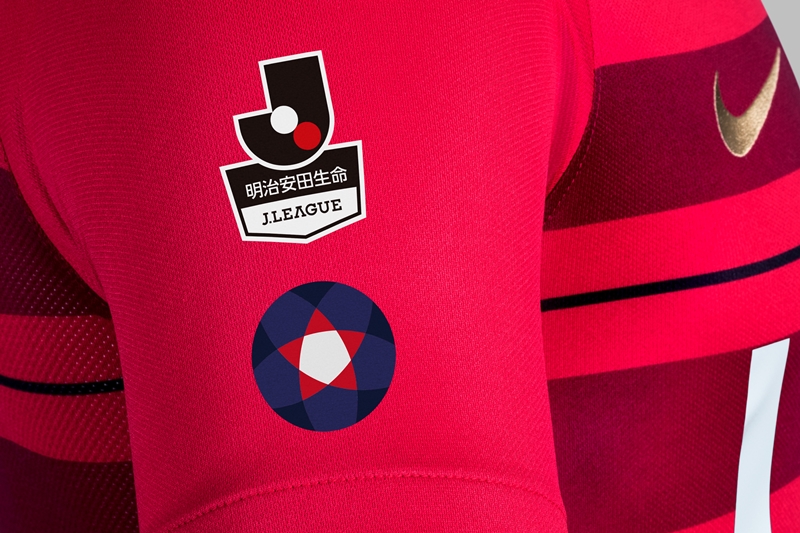 鹿島アントラーズ、2018新ユニフォームを発表！鎖骨スポンサーは「メルカリ」｜写真7