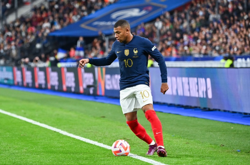 日本代表の順位がすごい！海外サイトが選ぶ「2022W杯最強ユニフォーム11着」｜写真14