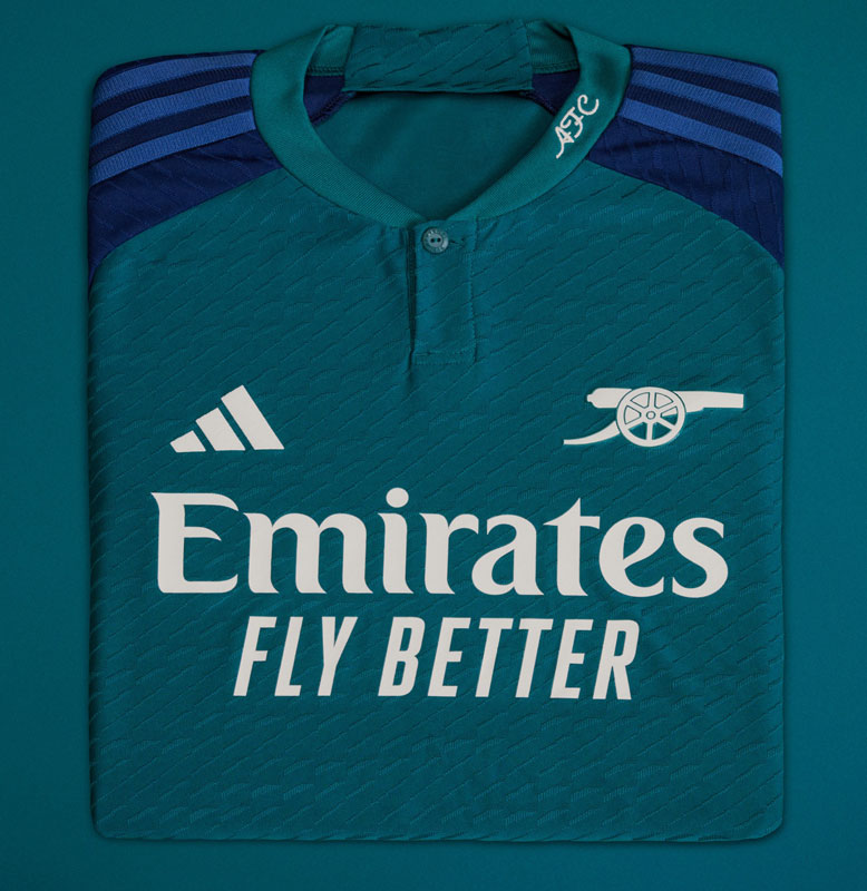 アーセナルが80年代レトロな新ユニフォーム発表！「不人気だった」緑ユニが華麗に大復活を遂げる｜写真4