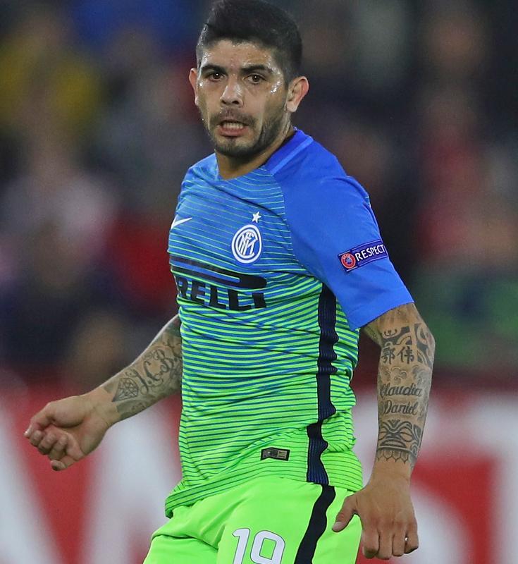 “常識”を破壊！来日の名門インテル、「超規格外」ユニフォーム7選｜写真5