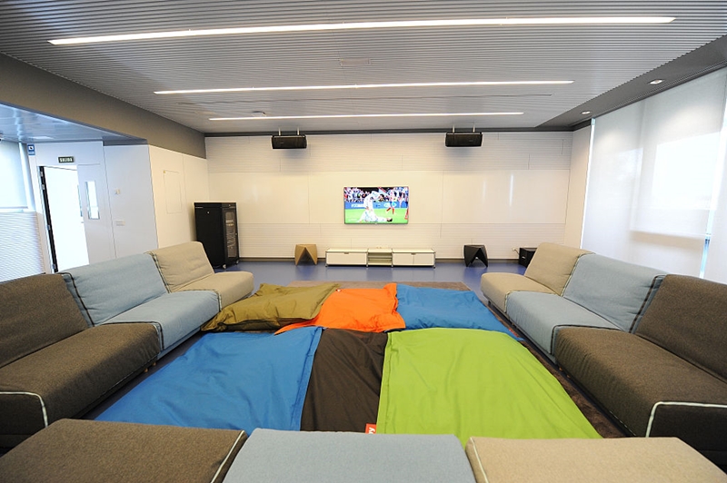 『モバサカUFC』で目指す“理想のサッカー施設”！レアル・マドリーと比べてみた｜写真16