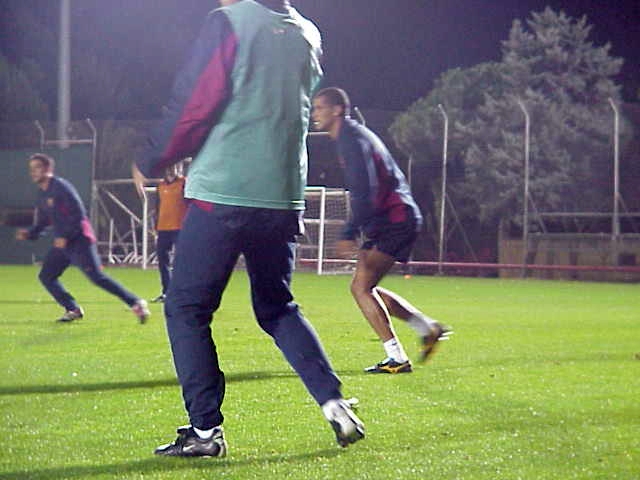 日本人技術者がリヴァウドとともに掴んだ世界一！ミズノ『ウエーブカップ』開発秘話｜写真6