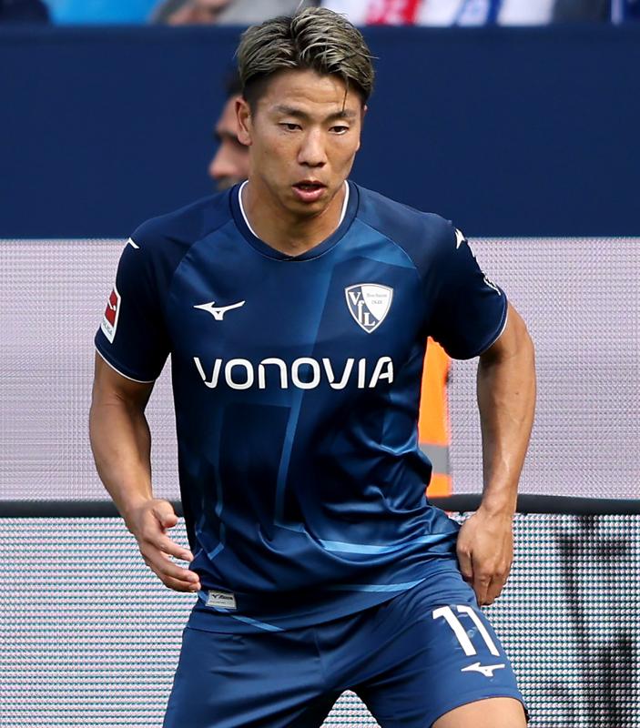 これが“職場”の戦闘服！W杯日本代表、海外組19名の「いつものユニ姿」まとめ｜写真7