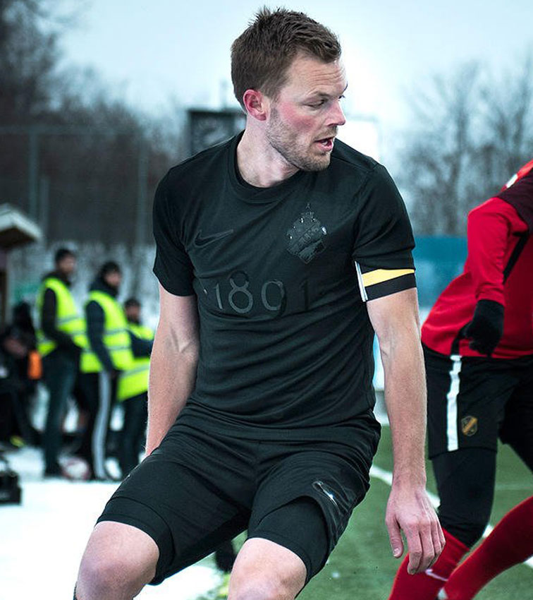 今日はブラックフライデー！最高にかっこいい「黒ユニフォーム」10選｜写真5