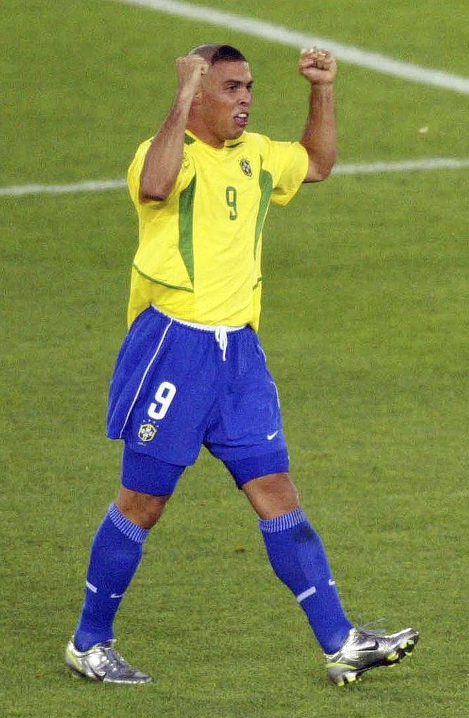 20年前の日韓W杯「優勝したブラジル代表の伝説イレブン」、今は何をしているのか｜写真11