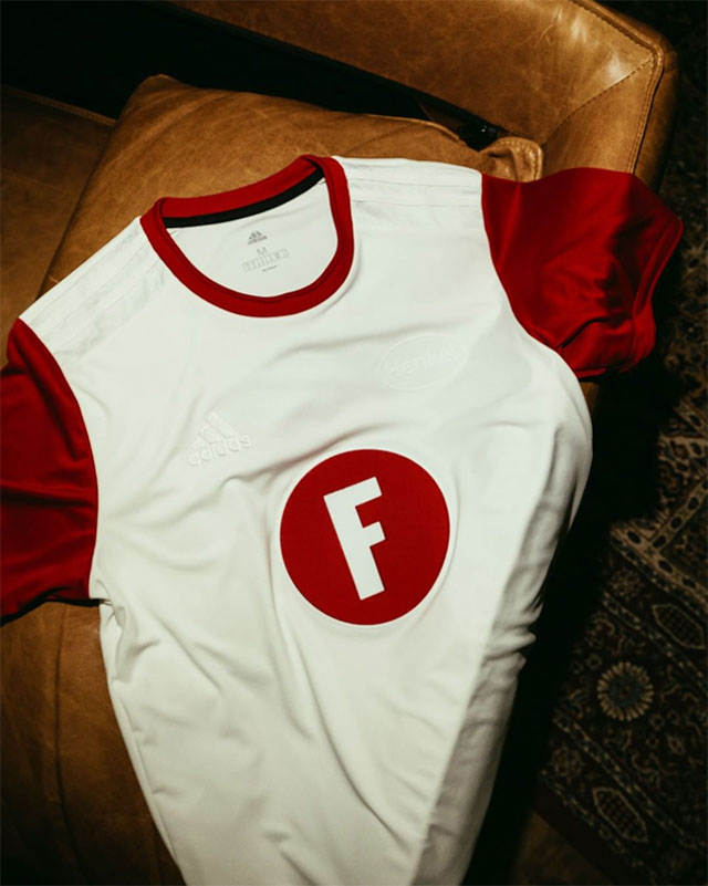 田中碧も着る？デュッセルドルフ、伝説選手を称える「超シンプルなユニフォーム」発表｜写真7