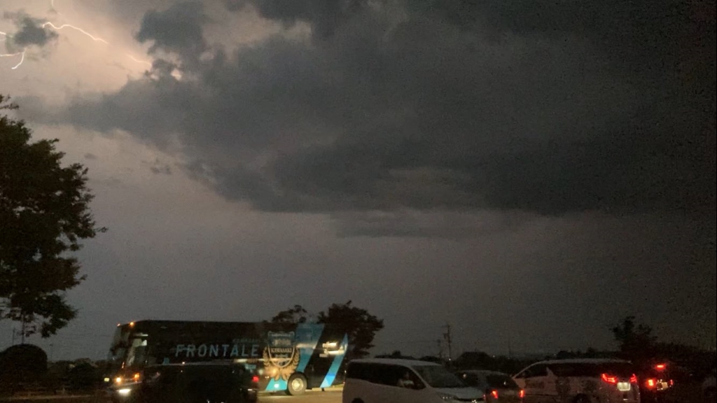 史上初のGSナイター開催の日本クラブユース選手権U-18。落雷中止も指導者たちから支持の声｜写真3