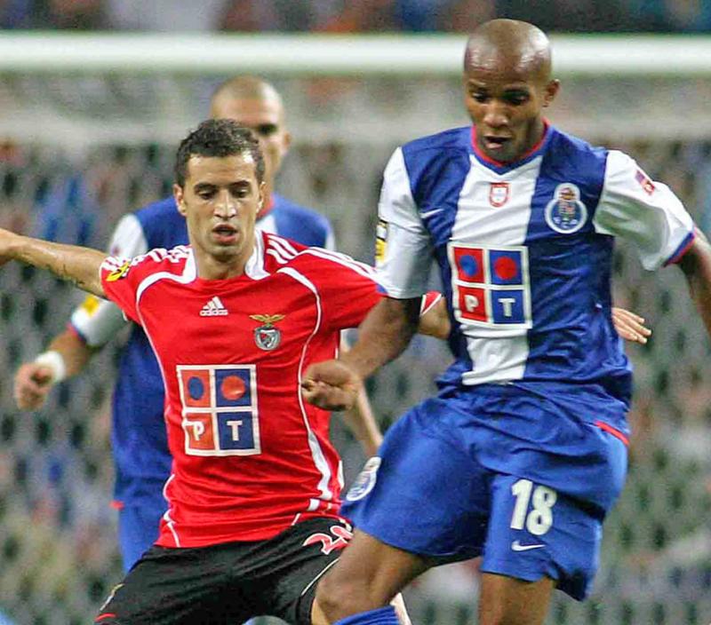 実は珍しい？激しいライバル関係で「同じ胸ロゴのユニフォーム」｜写真6