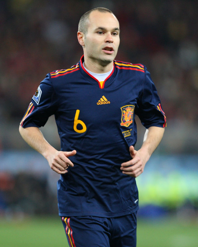 スペイン代表、これが歴代「最高にかっこいいユニフォーム」11選｜写真4