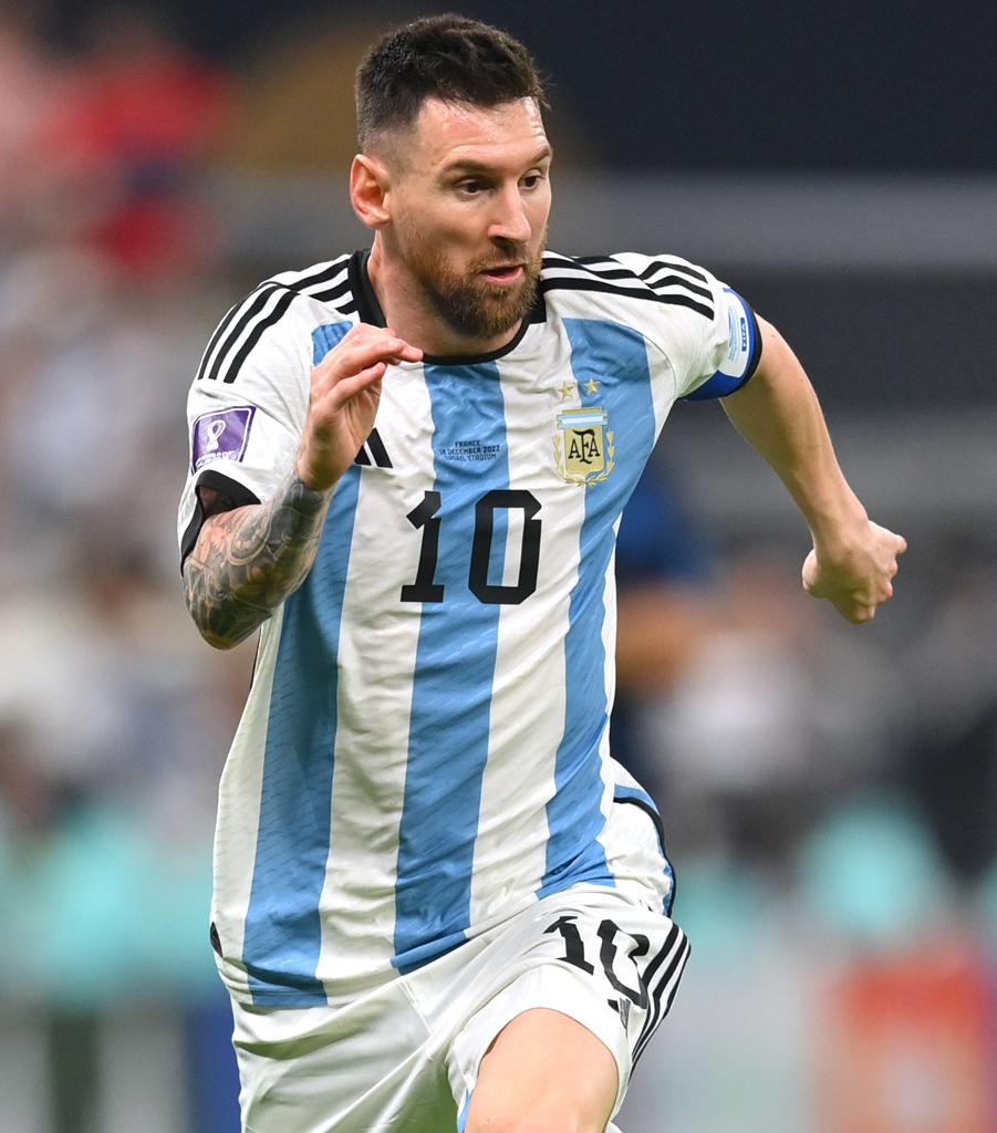 最高にかっこいい「青白ストライプ」ユニフォームを着る海外5チーム｜写真5