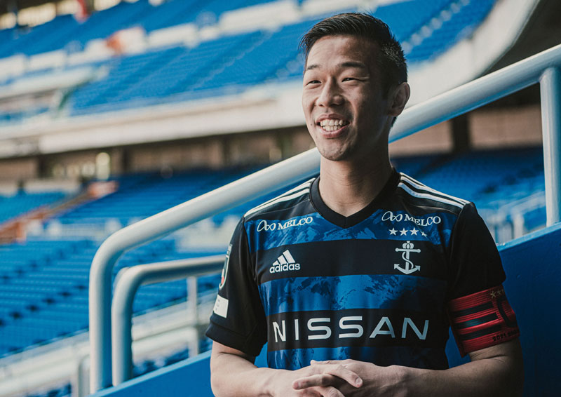 横浜F・マリノス、夏の限定ユニフォームを発表！デザインは「荒波と錨」｜写真3