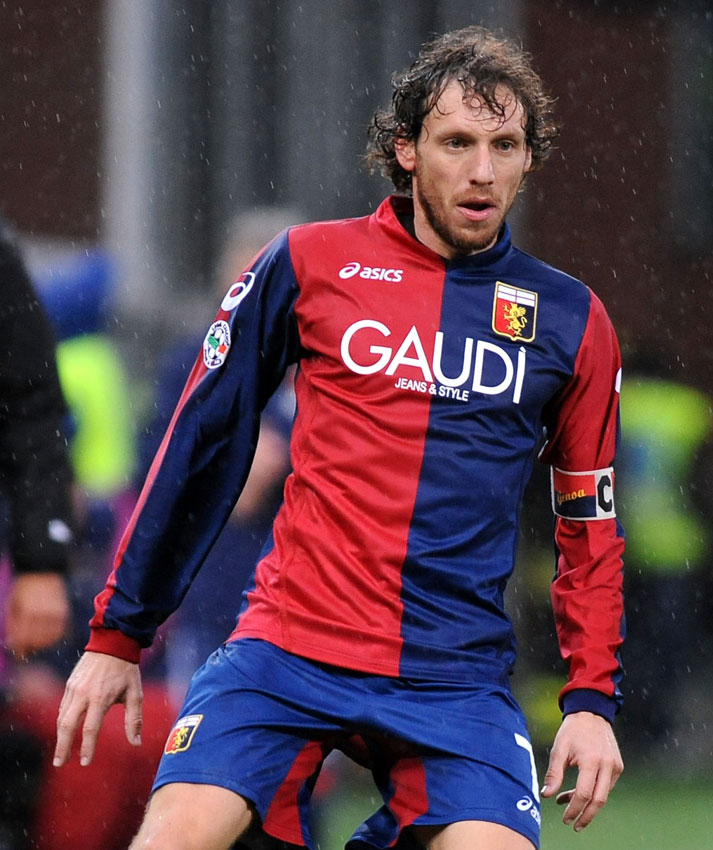 不思議な魅力！最高にかっこいい「ツートンカラーのユニフォーム」10選｜写真3