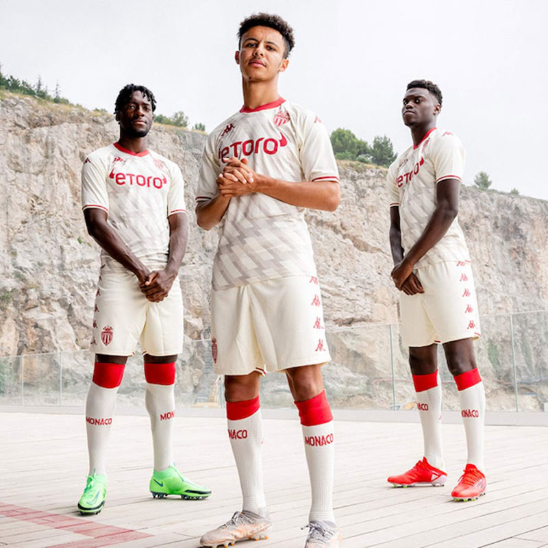モナコ、21-22新ユニフォーム！デザインは角度「55度」｜写真9