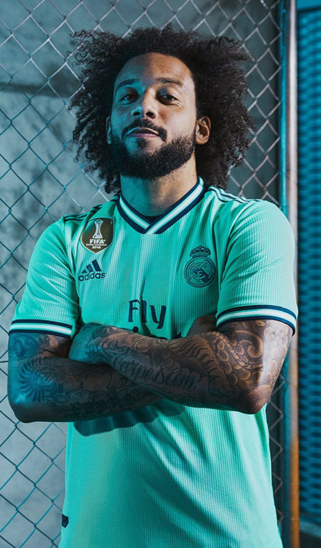 久保のレアル・マドリー、「近未来色」の2019-20サードユニフォームを発表！｜写真5