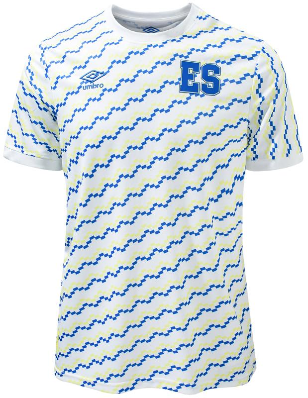 エルサルバドル代表、来日中に新ユニフォームを発表！日本代表戦で着るかも？｜写真5