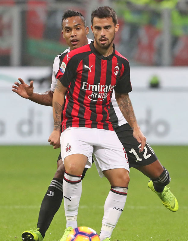 クラシコで登場！レアル・マドリー「FLY BETTER」特別ユニフォーム｜写真5