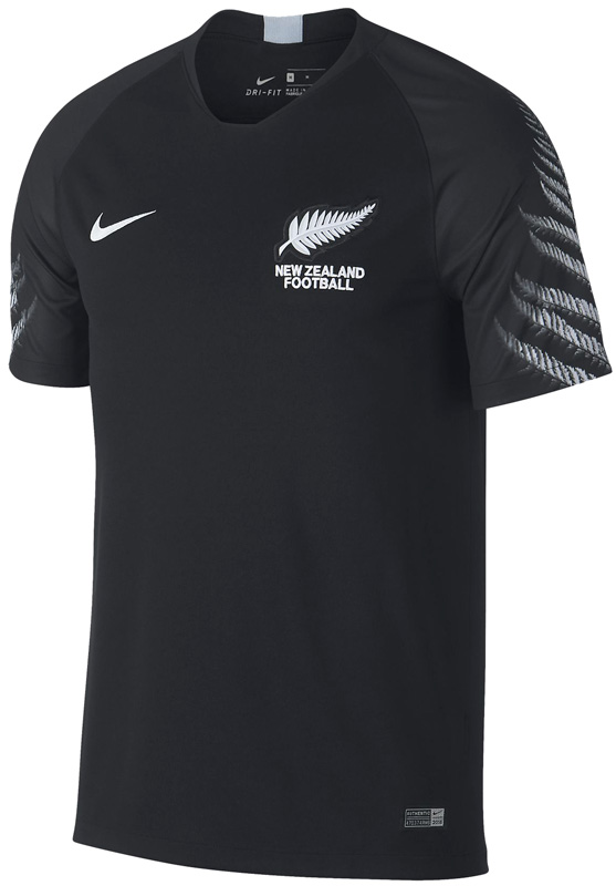 名作多し！最高にかっこいい「漆黒のユニフォーム」8選｜写真3