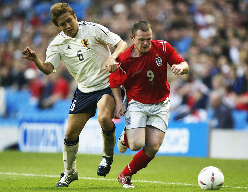 日本代表の歴代ユニフォームを見る！2004-05「グラデーションモデル」｜写真8