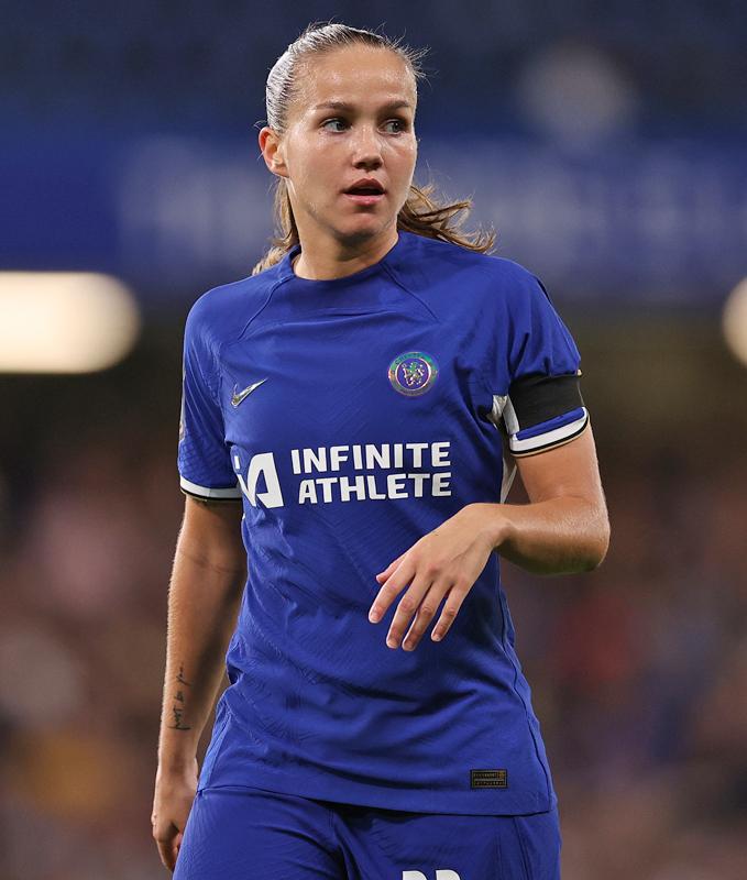 チェルシー、ついに「胸ロゴ」が今季初登場！空白を埋めた『INFINITE ATHLETE』とは一体どんな企業なのか｜写真4