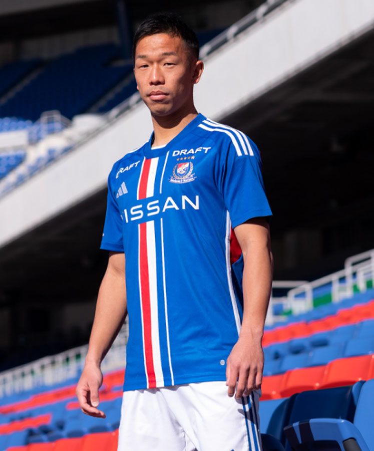 青だけじゃない！「シティ・フットボール・グループ」、どんなチームとユニがあるのか｜写真7