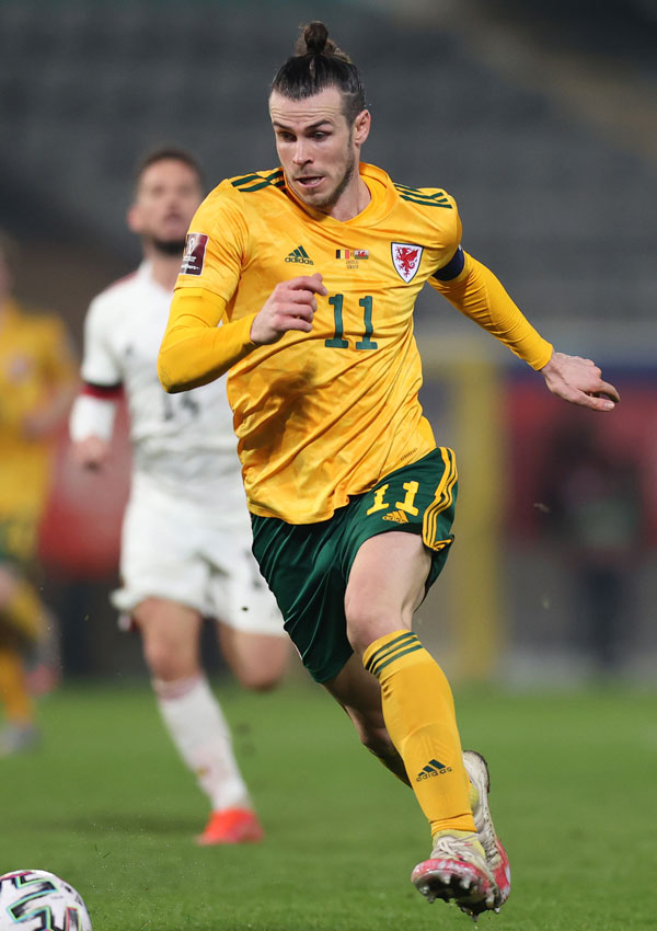 ウェールズ代表、「イエロー復活」のEURO2020アウェイユニフォーム！｜写真4