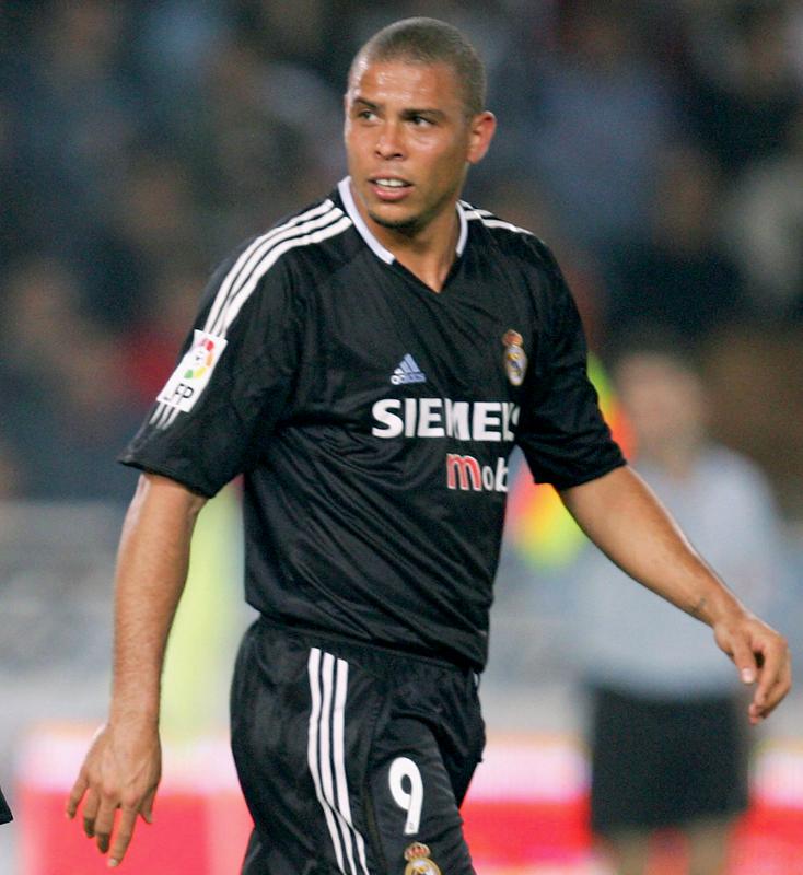 レアル・マドリー、「歴代最強のブラック・デザイン」7選｜写真5