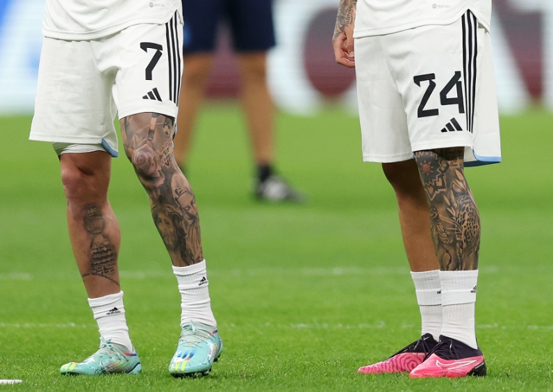 キャプ翼にピカチュウも！W杯アルゼンチン代表のタトゥーがすごい選手たち｜写真9