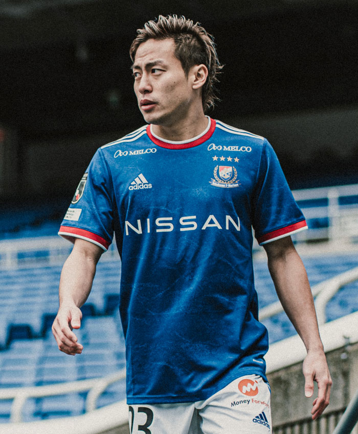 サクサク見れる！2021年のJ1全チーム「ホームユニフォーム」まとめ｜写真8