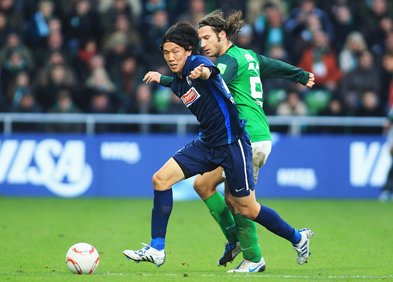 欧州に挑戦した「185cm以上」の日本人ストライカー6名｜写真2