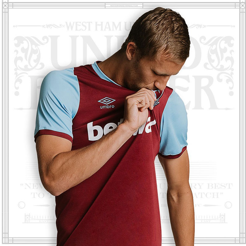 ウェストハム、2020-21新ユニフォーム発表！「レトロな125周年記念モデル」｜写真5