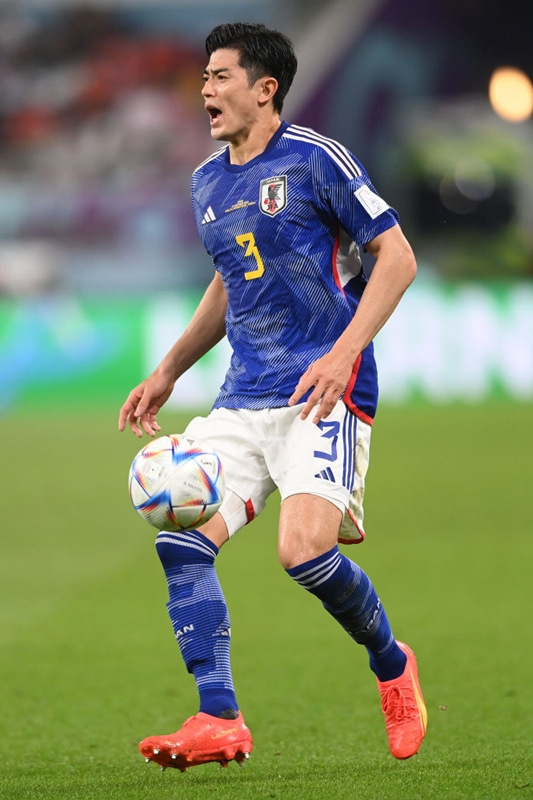 三笘！長友！日本代表、W杯に出場した「大学サッカー経験者」最強ベストイレブン｜写真4