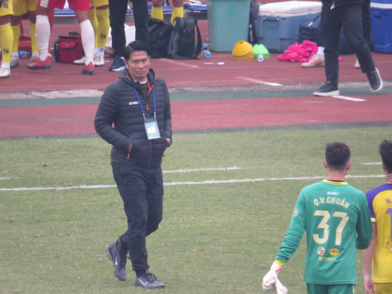 【インタビュー】前鹿島監督の岩政大樹に訊いた、日本を離れベトナムへ渡ったワケ｜写真3