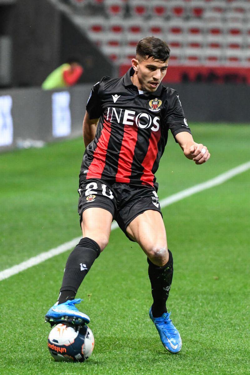 突き進め！ウイイレ2021「ドリブル最強の右サイドバック」TOP10｜写真8