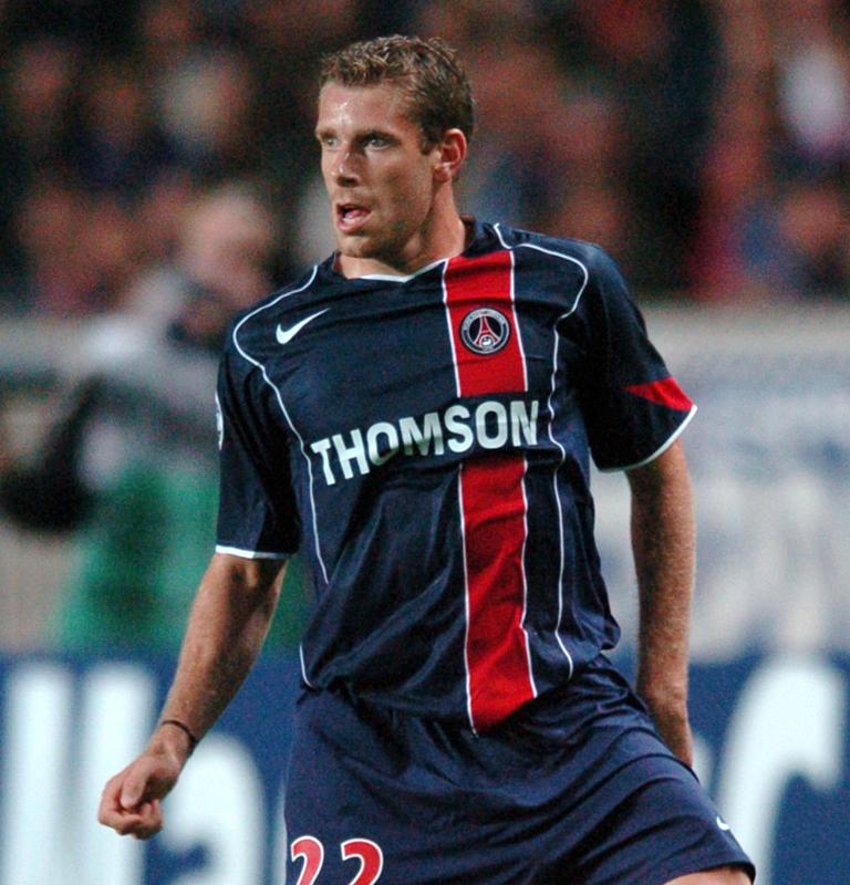 来季ユニで復活？PSG、歴代4つの「異端ストライプ」がこれだ｜写真4