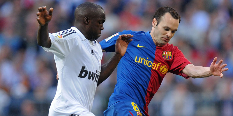 バルセロナ、クラシコで“シーズンダブル”を達成した6つのユニフォーム｜写真9