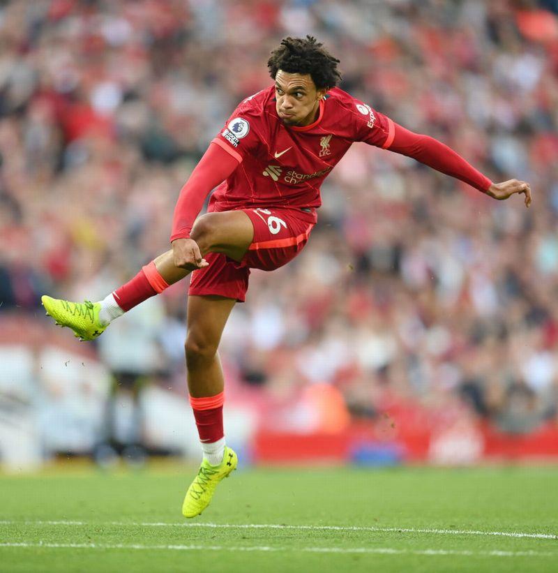 新発売！ゲーム「FIFA22」の”パス能力最強TOP9”｜写真3