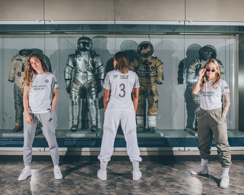 アメリカ女子オーランド、「月の女神」ユニフォームを発表！テーマは“月面着陸計画”｜写真4