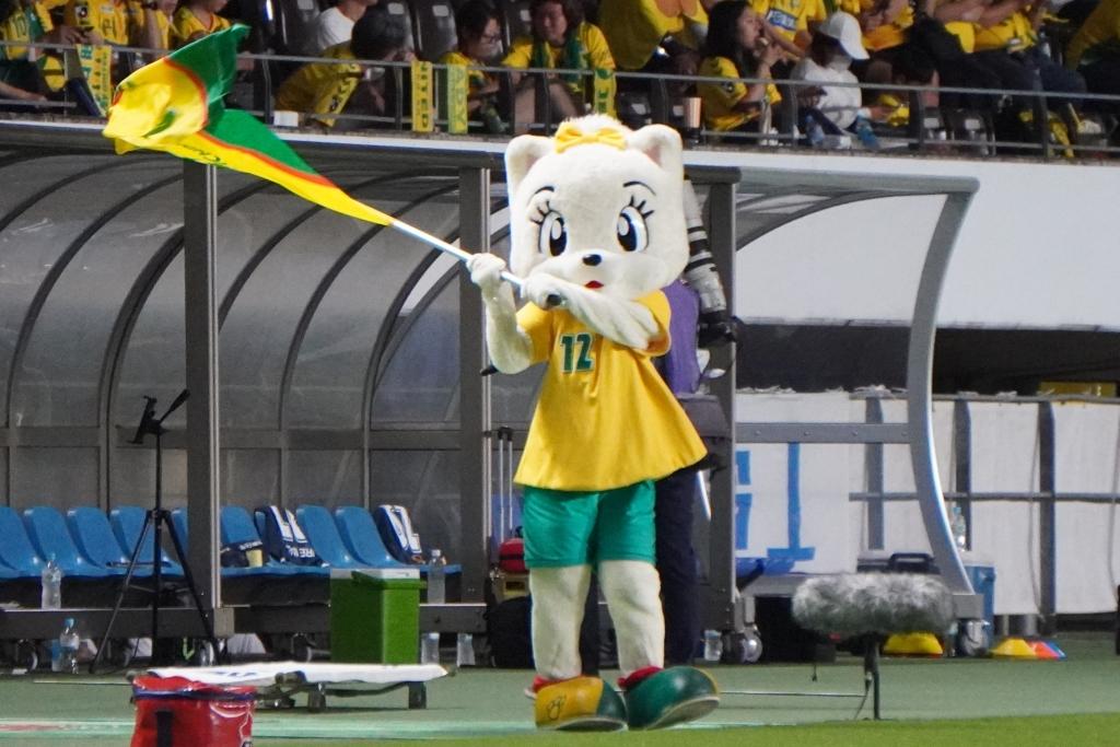 かわいすぎる！J2ジェフユナイテッド千葉に復帰したみなちゃんの写真を公開｜写真10