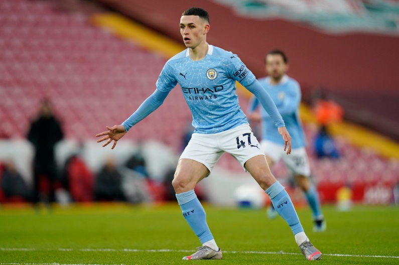 旗手怜央に教えたい！「背番号47」をつけたプレミアリーグのスター5人｜写真2