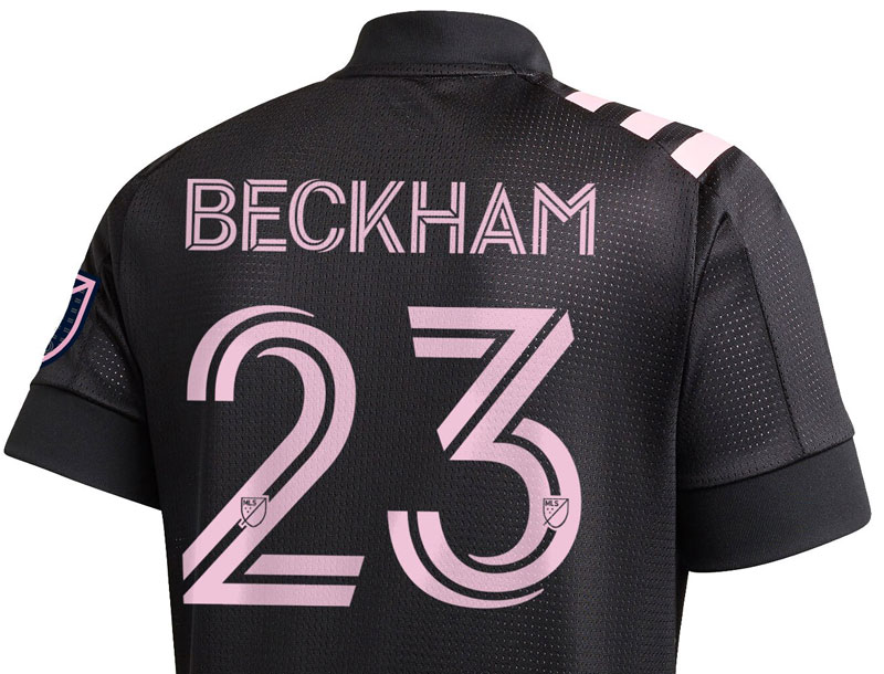 インテル・マイアミ、初のMLSユニフォームを発表！オーナー「ベッカムユニ」も登場｜写真3