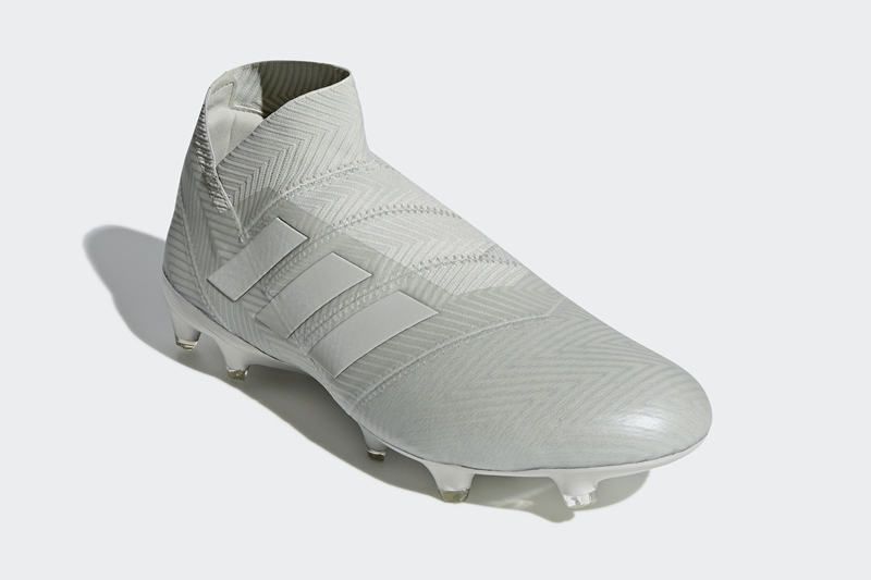 adidasの新作スパイクは「スペクトラルモードパック」！ビッグクラブのユニと連動｜写真7