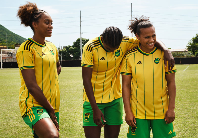 絶賛デザインも！adidas、2023女子W杯「全10チームのユニフォーム」が集結｜写真18