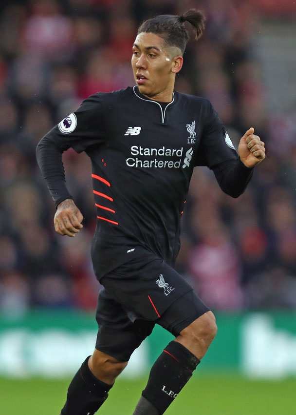 南野のリヴァプール、「2010年代のかっこいいユニフォーム」5選｜写真2