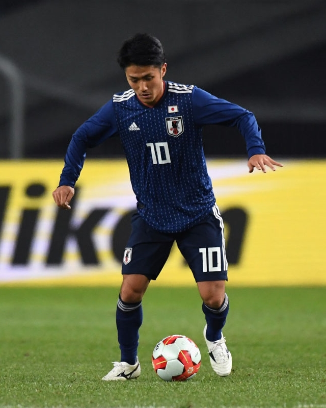 adidasと契約していないのに「日本代表の10番」をつけた8名の選手｜写真5