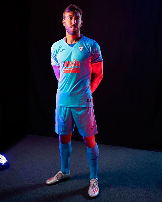 乾貴士のエイバル、2019-20新ユニフォームを発表！新メーカーは「JOMA」｜写真7