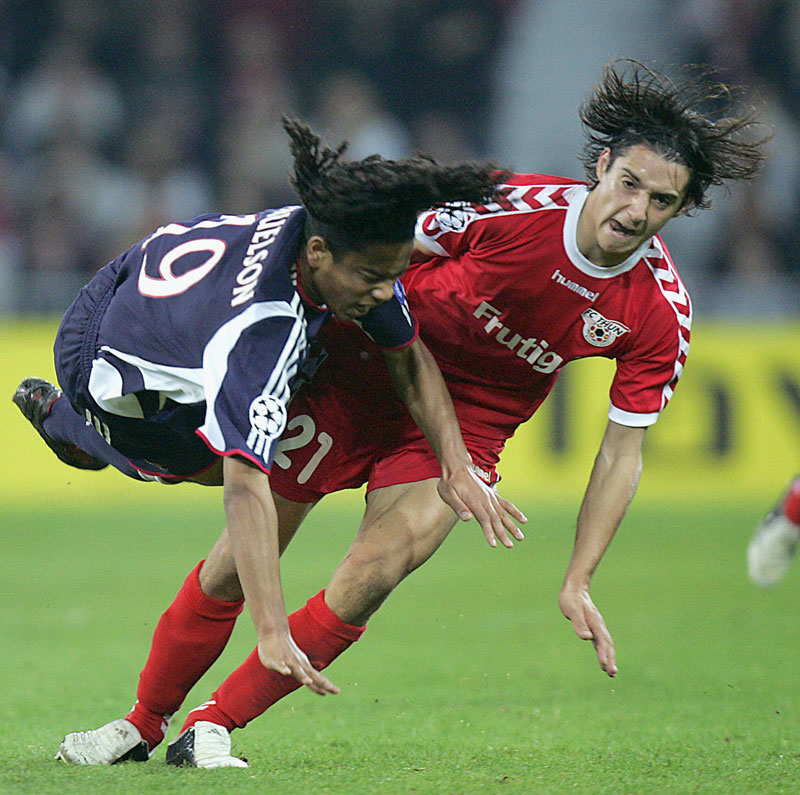 チャンピオンズリーグを「優勝せずとも伝説となった」5つのユニフォーム｜写真6