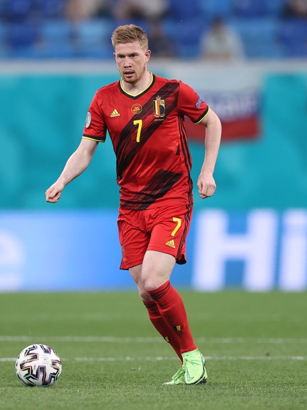 日本メーカーも！ベルギー代表の着用スパイクまとめ（EURO2020）｜写真7