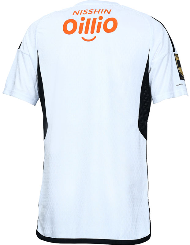 横浜F・マリノス、2023新ユニフォーム発表！「ゴール裏のバンデーラ」をデザイン｜写真5